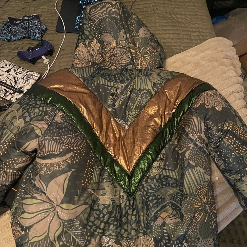 Farm Rio Puffer Coat - Picture 3 of 5
